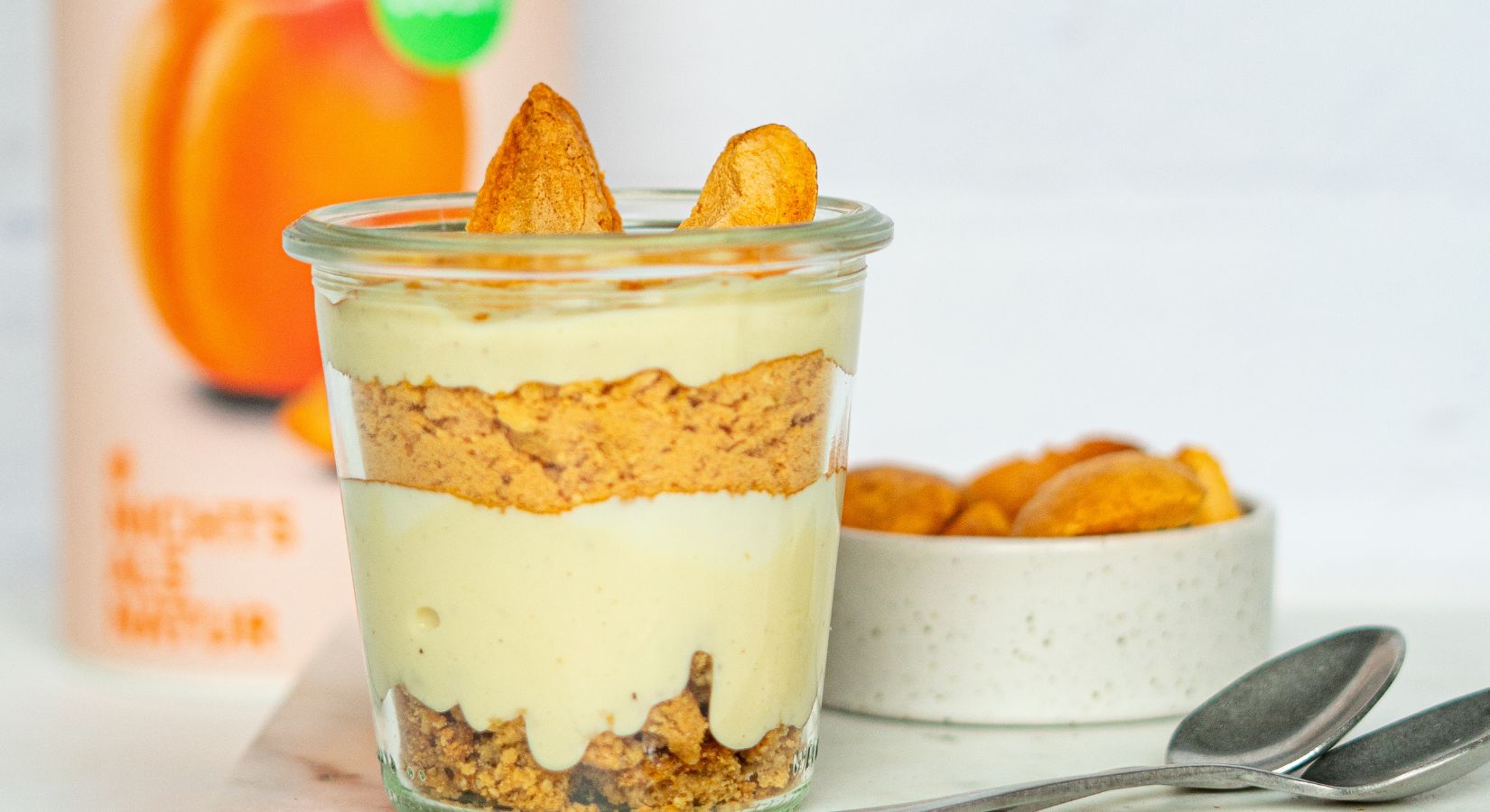 Aprikosen-Schichtdessert Aprikosen-Schichtdessert